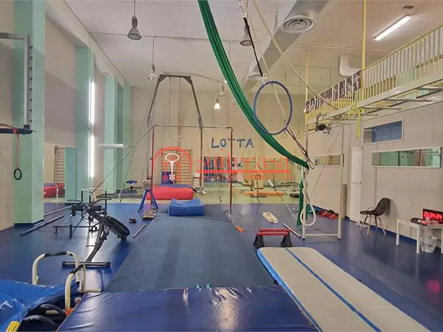 Immagine 17 di Negozio in affitto  in corso Don Luigi Sturzo  a Trani