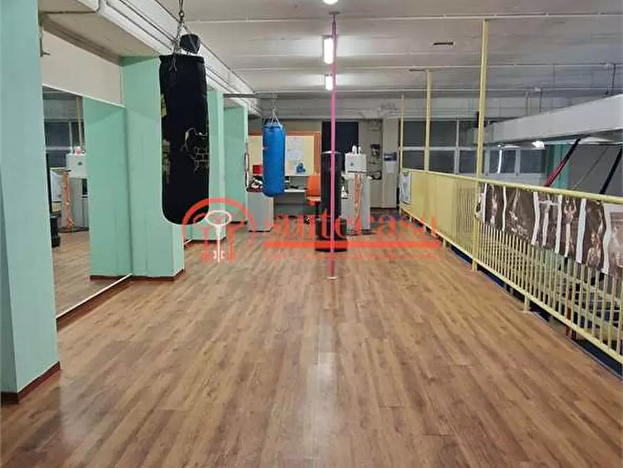 Immagine 20 di Negozio in affitto  in corso Don Luigi Sturzo  a Trani