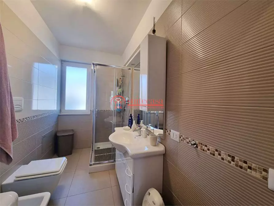 Immagine 20 di Villa in vendita  in Via Malcangi  a Trani