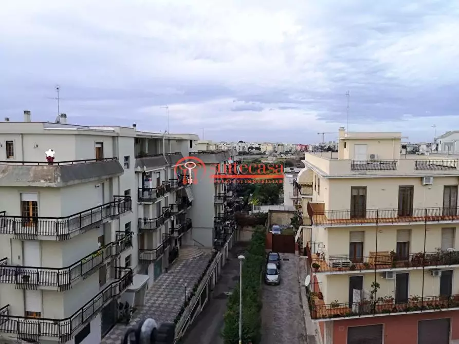 Immagine 15 di Appartamento in vendita  in via Giuseppe di Vittorio a Trani