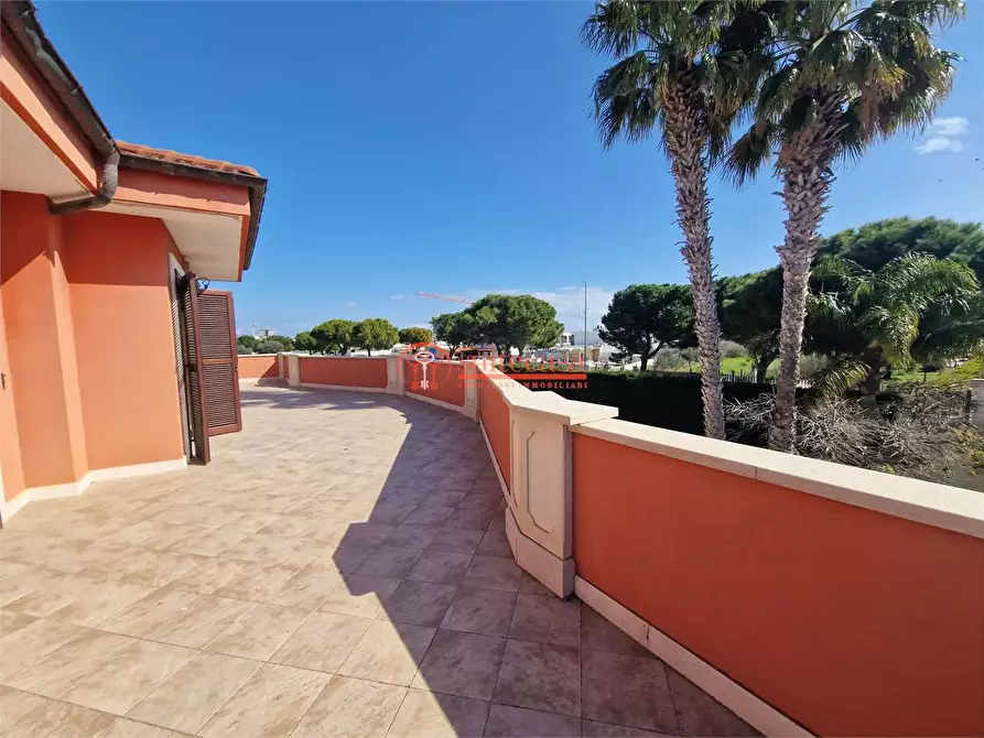 Immagine 28 di Villa in vendita  in Via Martiri di Palermo a Trani