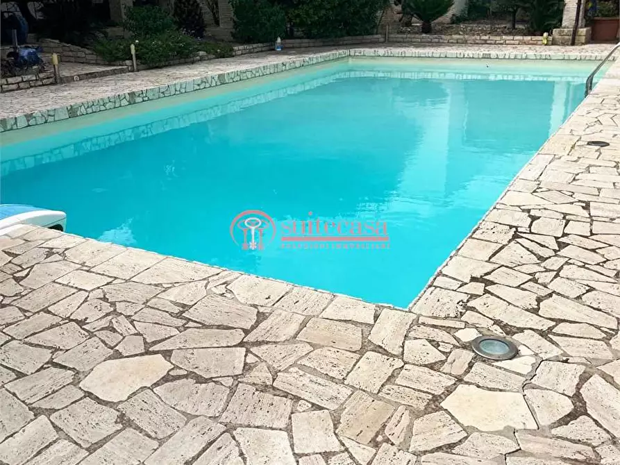 Immagine 9 di Villa in vendita  in via Palmieri a Trani