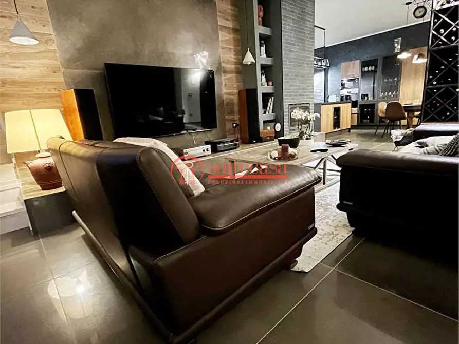 Immagine 11 di Villa in vendita  in via Palmieri a Trani