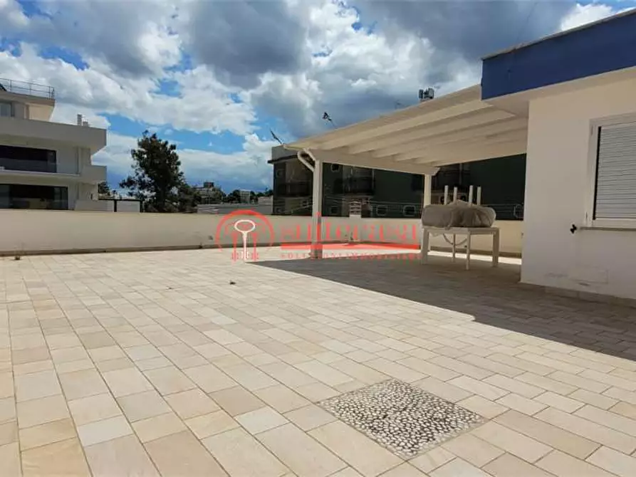 Immagine 3 di Appartamento in affitto  in via Lungomare Cristoforo Colombo a Trani