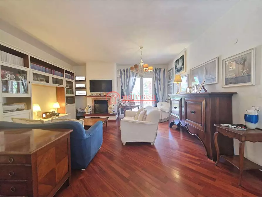 Immagine 6 di Appartamento in vendita  in Via Lungomare Cristoforo Colombo a Trani