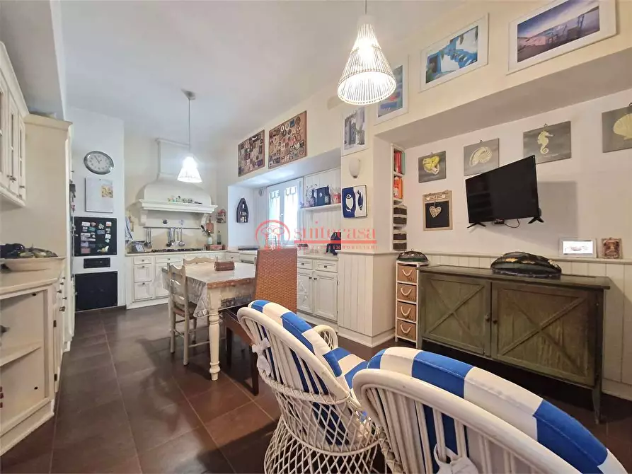 Immagine 10 di Appartamento in vendita  in Via Lungomare Cristoforo Colombo a Trani