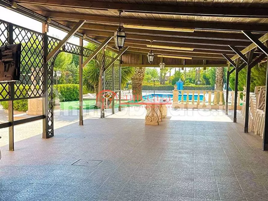 Immagine 6 di Villa in vendita  in via Santa Lucia a Trani