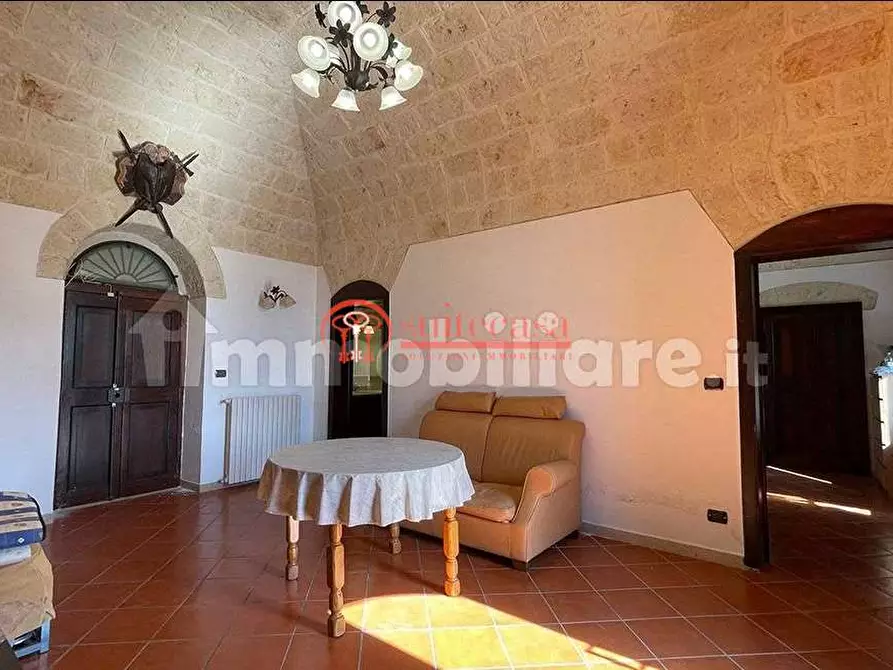 Immagine 11 di Villa in vendita  in via Santa Lucia a Trani