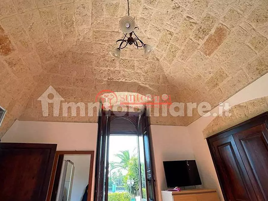 Immagine 12 di Villa in vendita  in via Santa Lucia a Trani