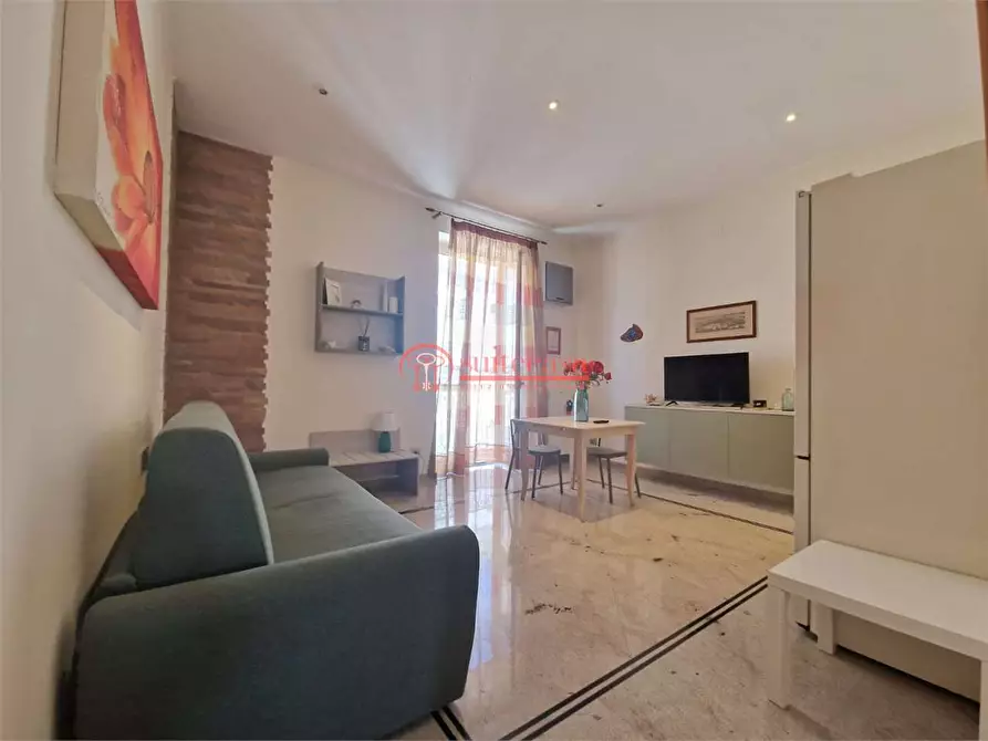 Immagine 5 di Appartamento in vendita  in via Elena Comneno a Trani