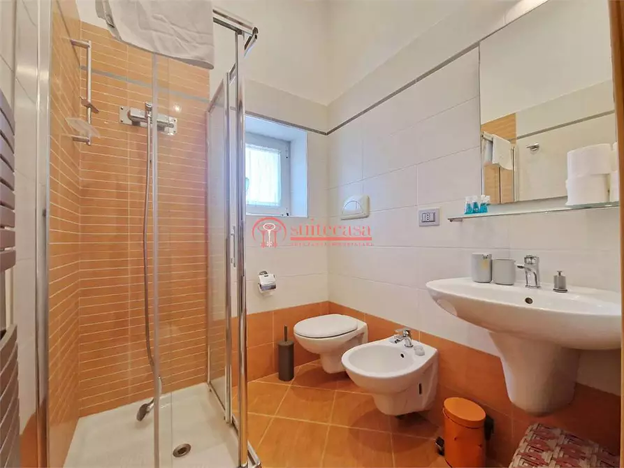 Immagine 13 di Appartamento in vendita  in via Elena Comneno a Trani