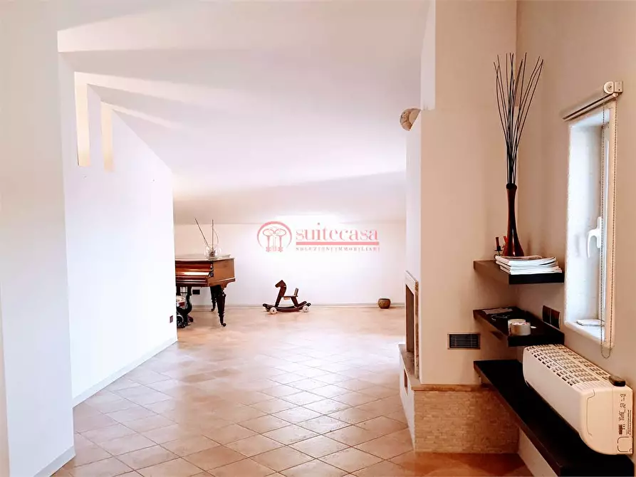 Immagine 16 di Villa in vendita  in via Balducci Riccitelli a Trani
