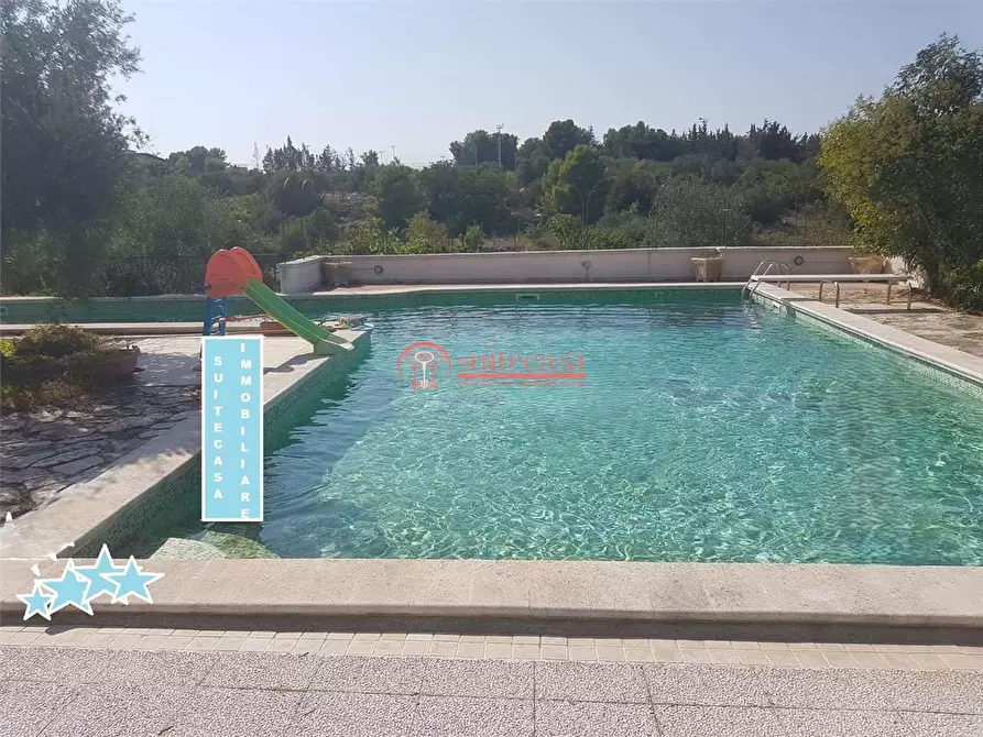 Immagine 18 di Villa in vendita  in via Balducci Riccitelli a Trani