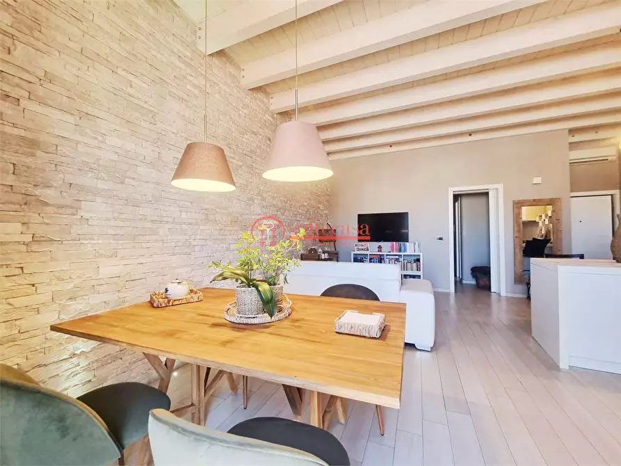 Immagine 4 di Appartamento in vendita  in piazza Cittadella a Trani