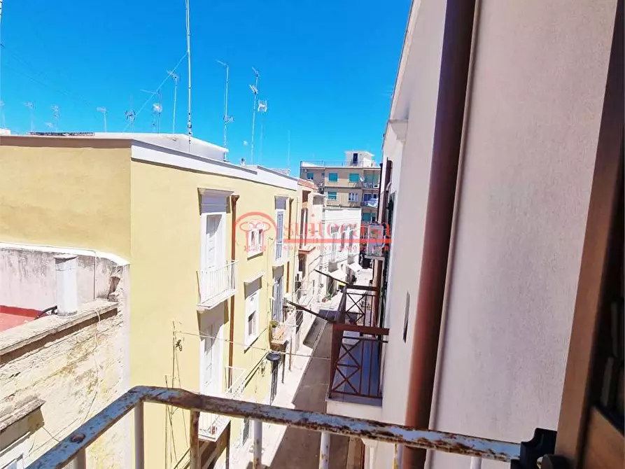 Immagine 14 di Appartamento in vendita  in piazza Cittadella a Trani