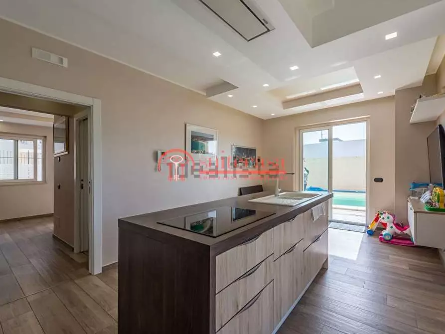 Immagine 8 di Villa in vendita  in via Alberolongo a Trani