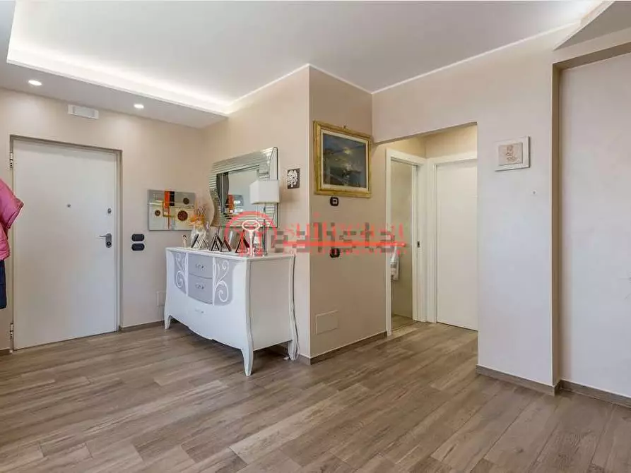 Immagine 11 di Villa in vendita  in via Alberolongo a Trani