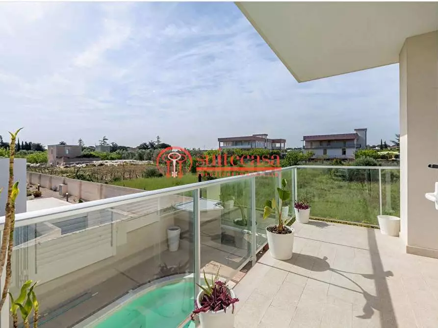 Immagine 19 di Villa in vendita  in via Alberolongo a Trani