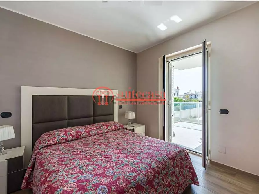 Immagine 22 di Villa in vendita  in via Alberolongo a Trani