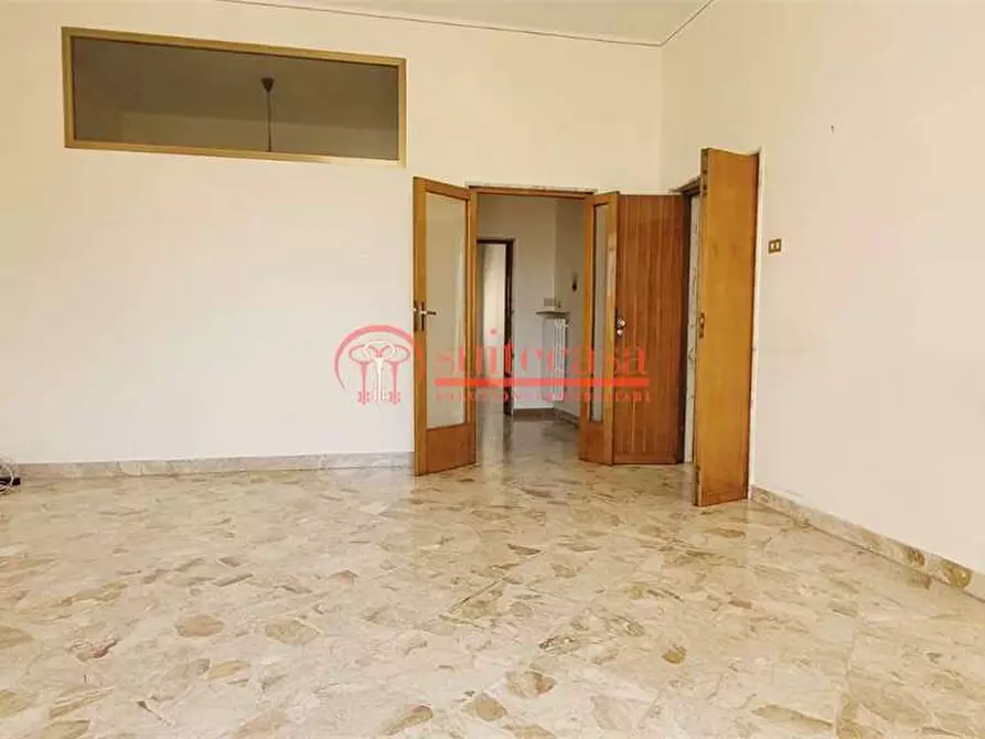 Immagine 11 di Stabile in vendita  in XX IV maggio a Andria