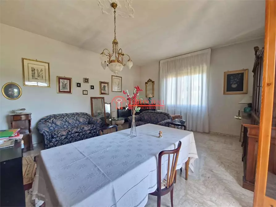 Immagine 7 di Villa in vendita  in via Duchessa D'andria a Trani