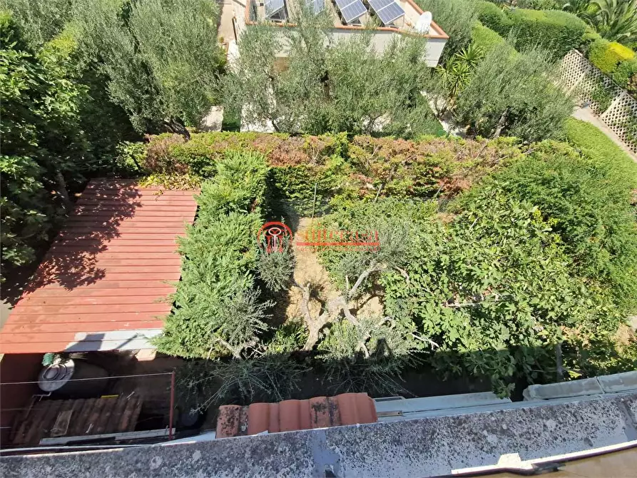 Immagine 17 di Villa in vendita  in via Duchessa D'andria a Trani