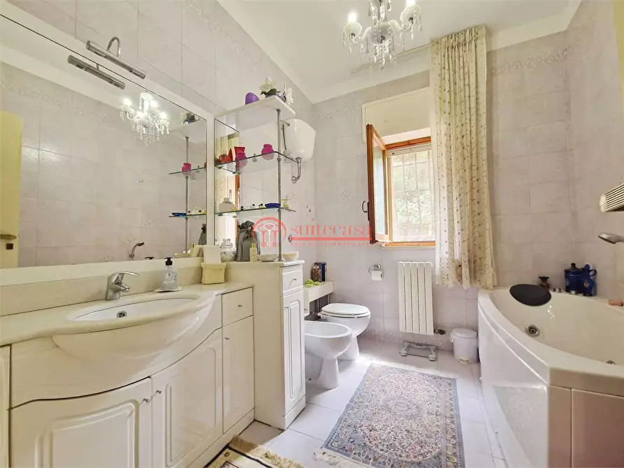 Immagine 11 di Appartamento in vendita  in via Bachelet a Trani