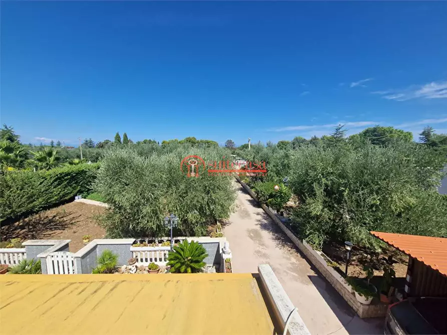 Immagine 17 di Villa in vendita  in contrada Schinosa a Trani