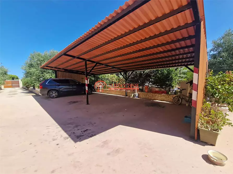 Immagine 22 di Villa in vendita  in contrada Schinosa a Trani