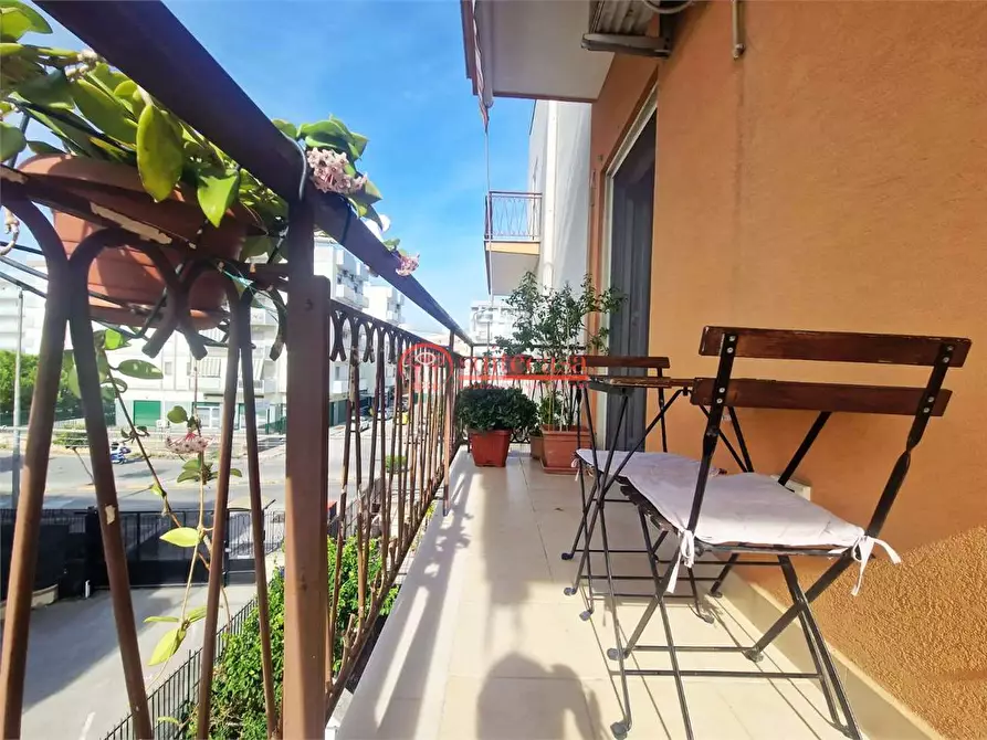 Immagine 17 di Appartamento in vendita  in via delle Forze Armate a Trani