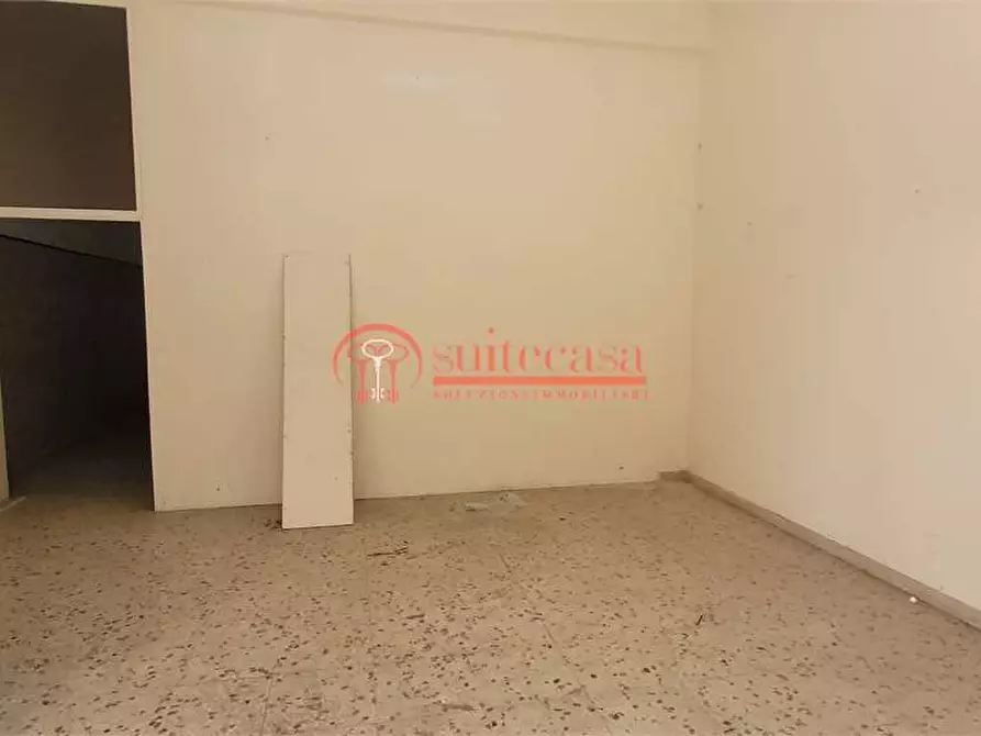 Immagine 4 di Negozio in affitto  in via Gramsci a Trani