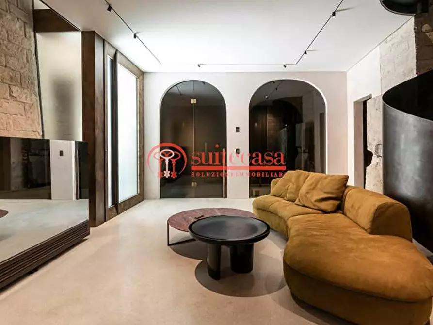 Immagine 5 di Stabile in vendita  in via La giudea a Trani