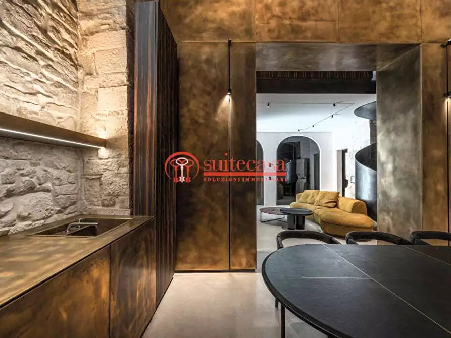 Immagine 8 di Stabile in vendita  in via La giudea a Trani