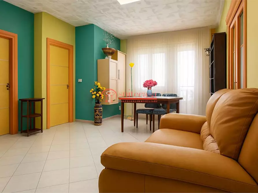 Immagine 1 di Appartamento in vendita  in via Pisa a Trani