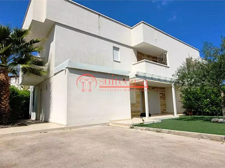 Immagine 10 di Villa in vendita  in Strada via vecchia Trani Corato a Trani