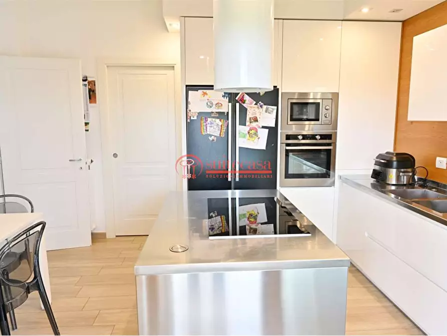 Immagine 19 di Villa in vendita  in via Martiri di Palermo a Trani