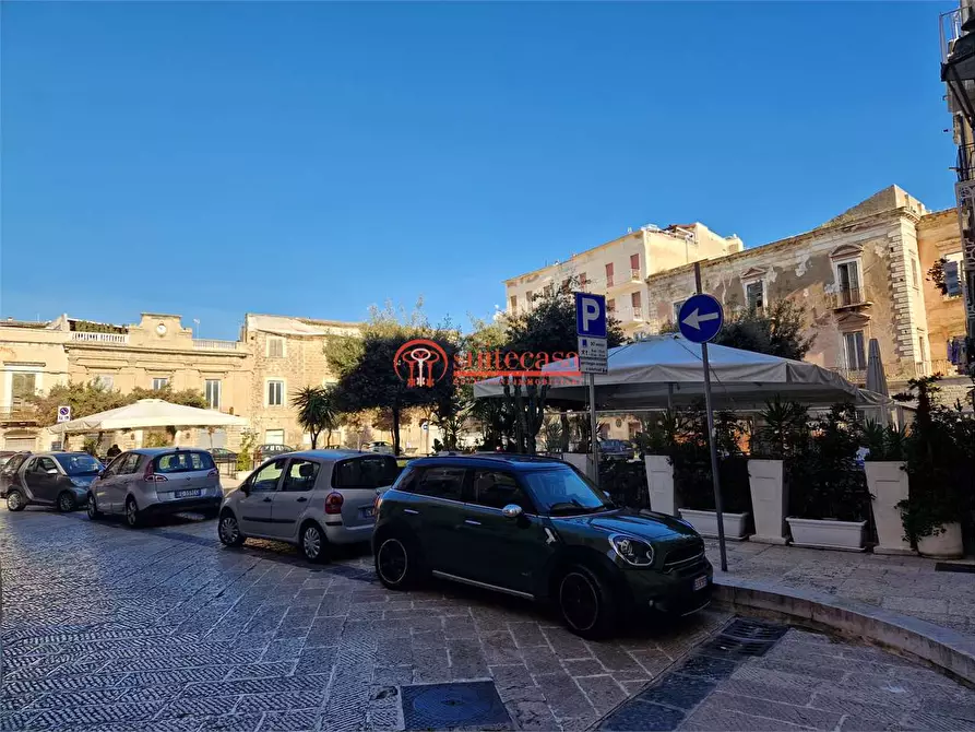 Immagine 5 di Negozio in affitto  in piazza Longobardi a Trani