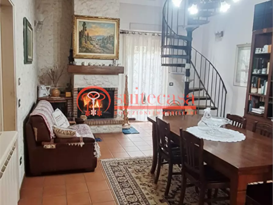 Immagine 2 di Villa in vendita  in Sp 238 a Trani
