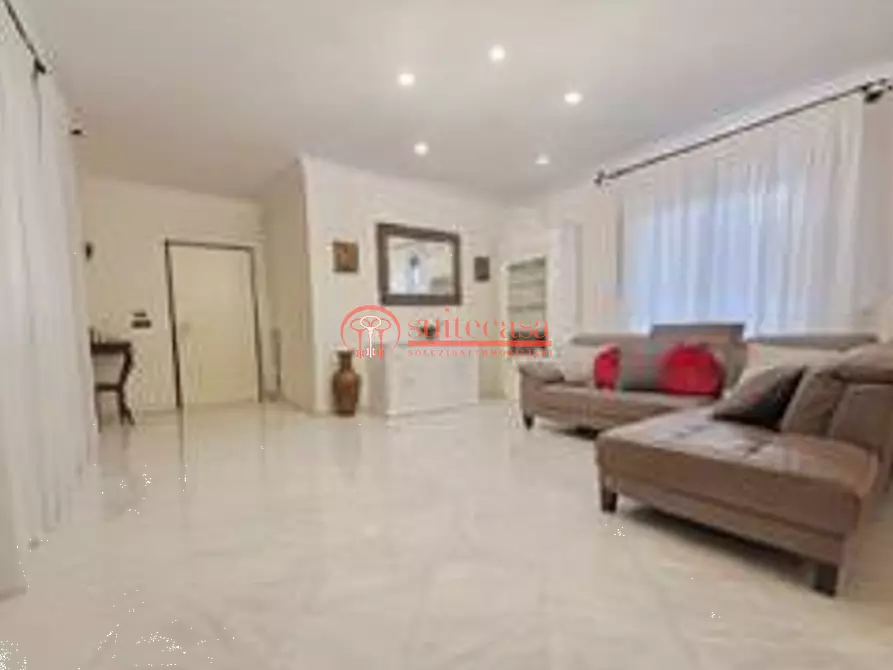 Immagine 13 di Appartamento in vendita  in via Verdi a Trani