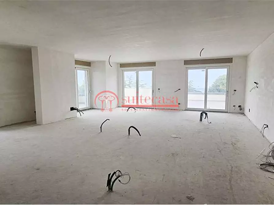 Immagine 5 di Attico in vendita  in via Malcangi  a Trani