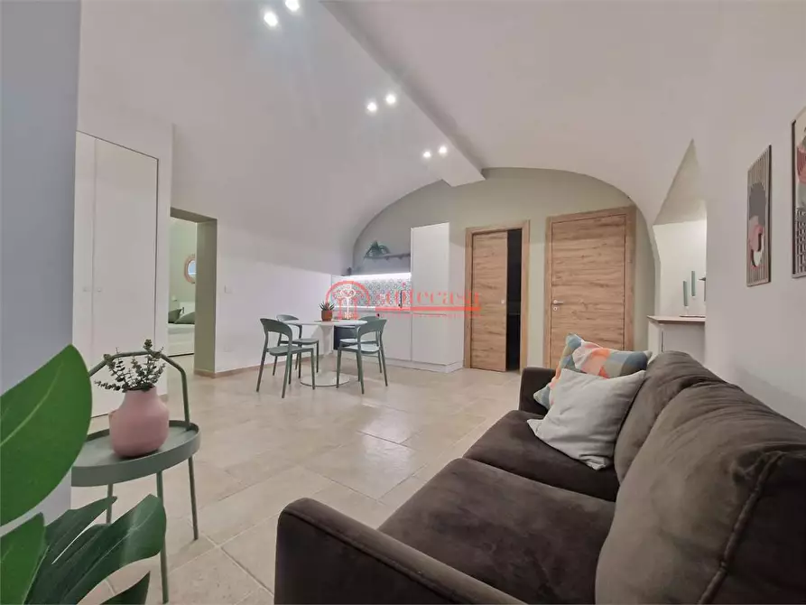 Immagine 2 di Appartamento in vendita  in Piazza Longobardi a Trani