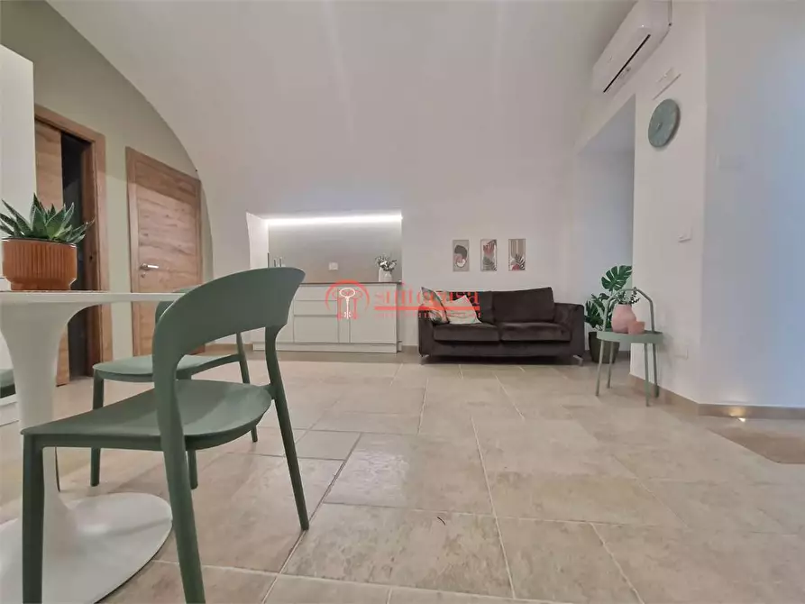 Immagine 6 di Appartamento in vendita  in Piazza Longobardi a Trani