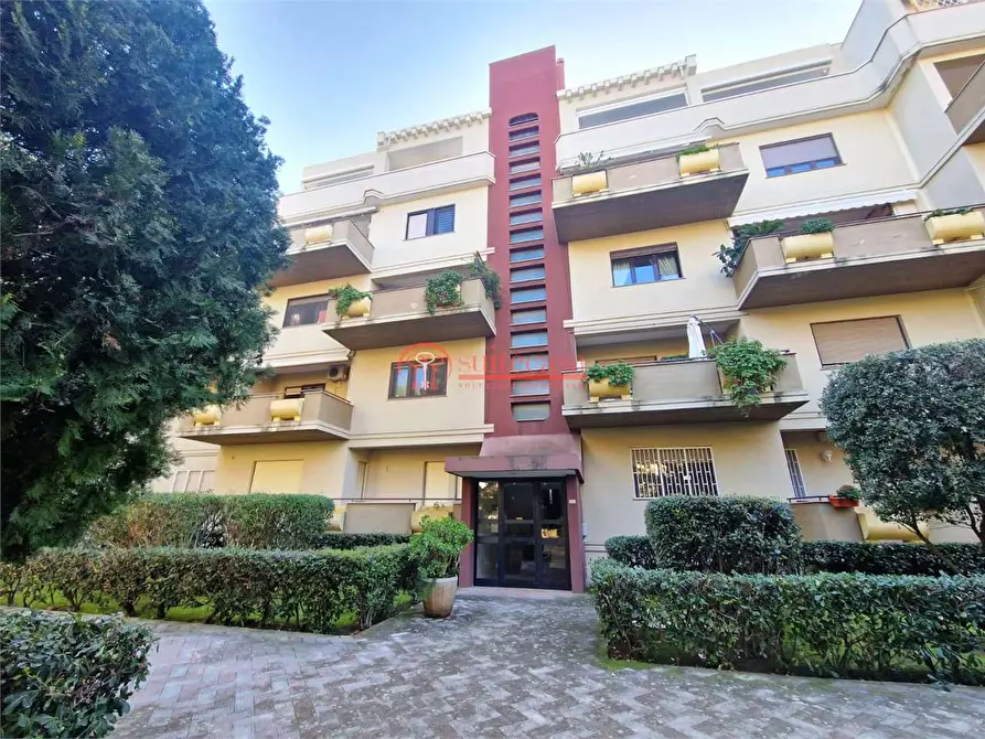 Immagine 5 di Appartamento in vendita  in corso Alcide de Gasperi a Trani