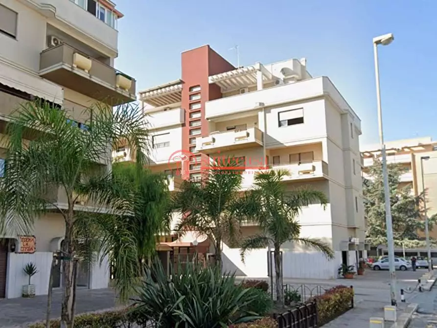 Immagine 1 di Appartamento in vendita  in corso Alcide de Gasperi a Trani