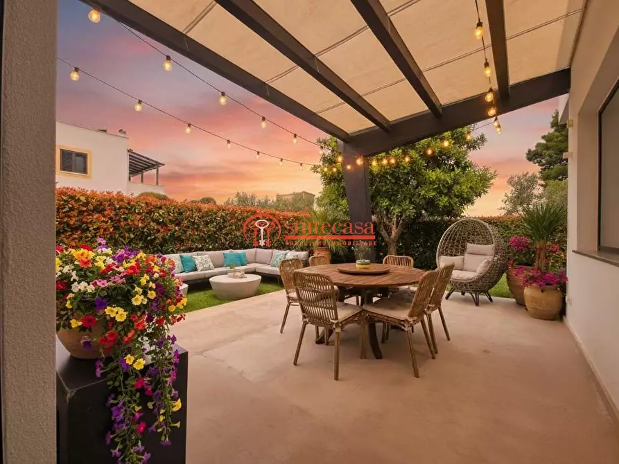 Immagine 1 di Villa in vendita  in via Monte D'alba a Trani