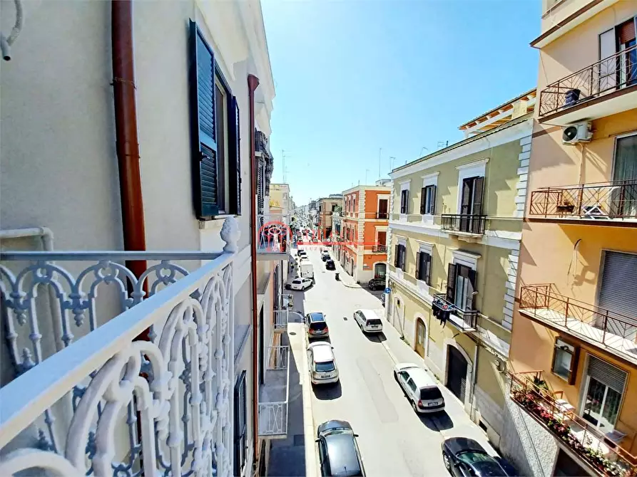 Immagine 3 di Appartamento in vendita  in via Amedeo a Trani