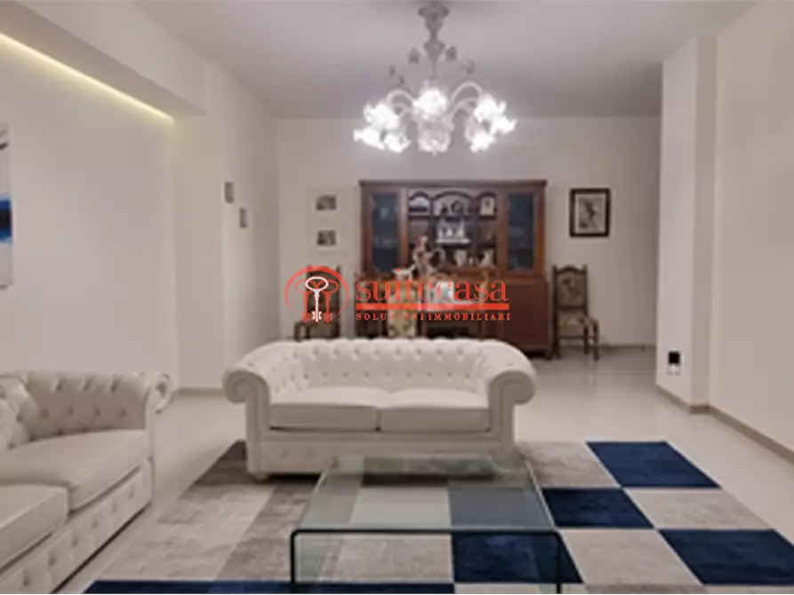 Immagine 11 di Appartamento in vendita  in via Damazia a Trani