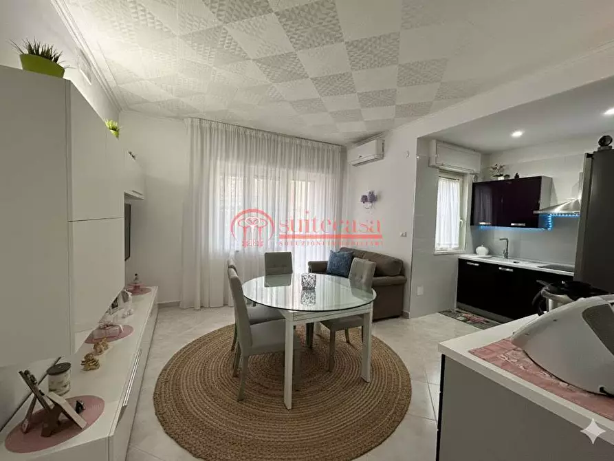 Immagine 16 di Appartamento in vendita  in via Genova a Trani