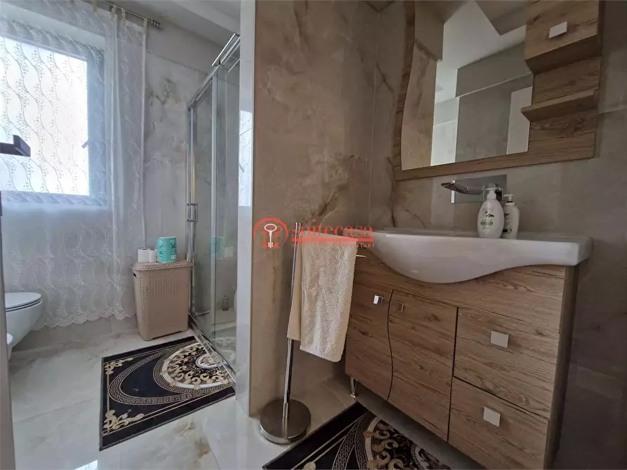 Immagine 6 di Appartamento in vendita  in via Lungomare Cristoforo Colombo a Trani