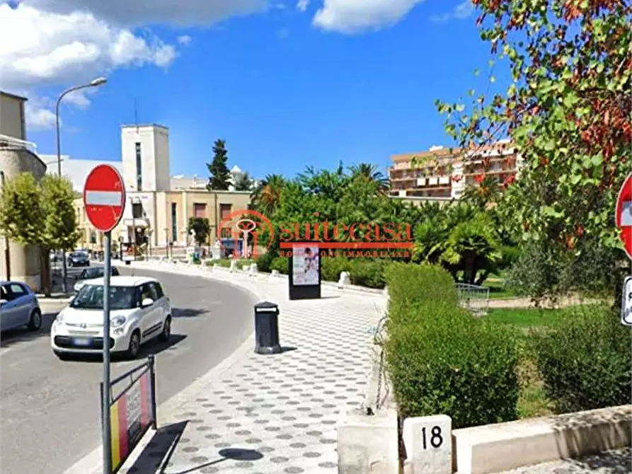 Immagine 23 di Stabile in vendita  in XX IV maggio a Andria